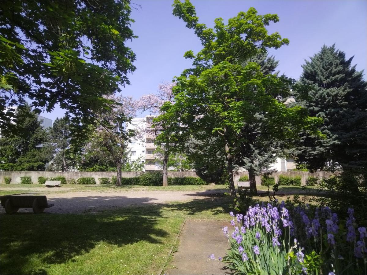 Residence Du Parc Des Tilleuls De Lyon 82 M2 Pkg Free Exterior photo